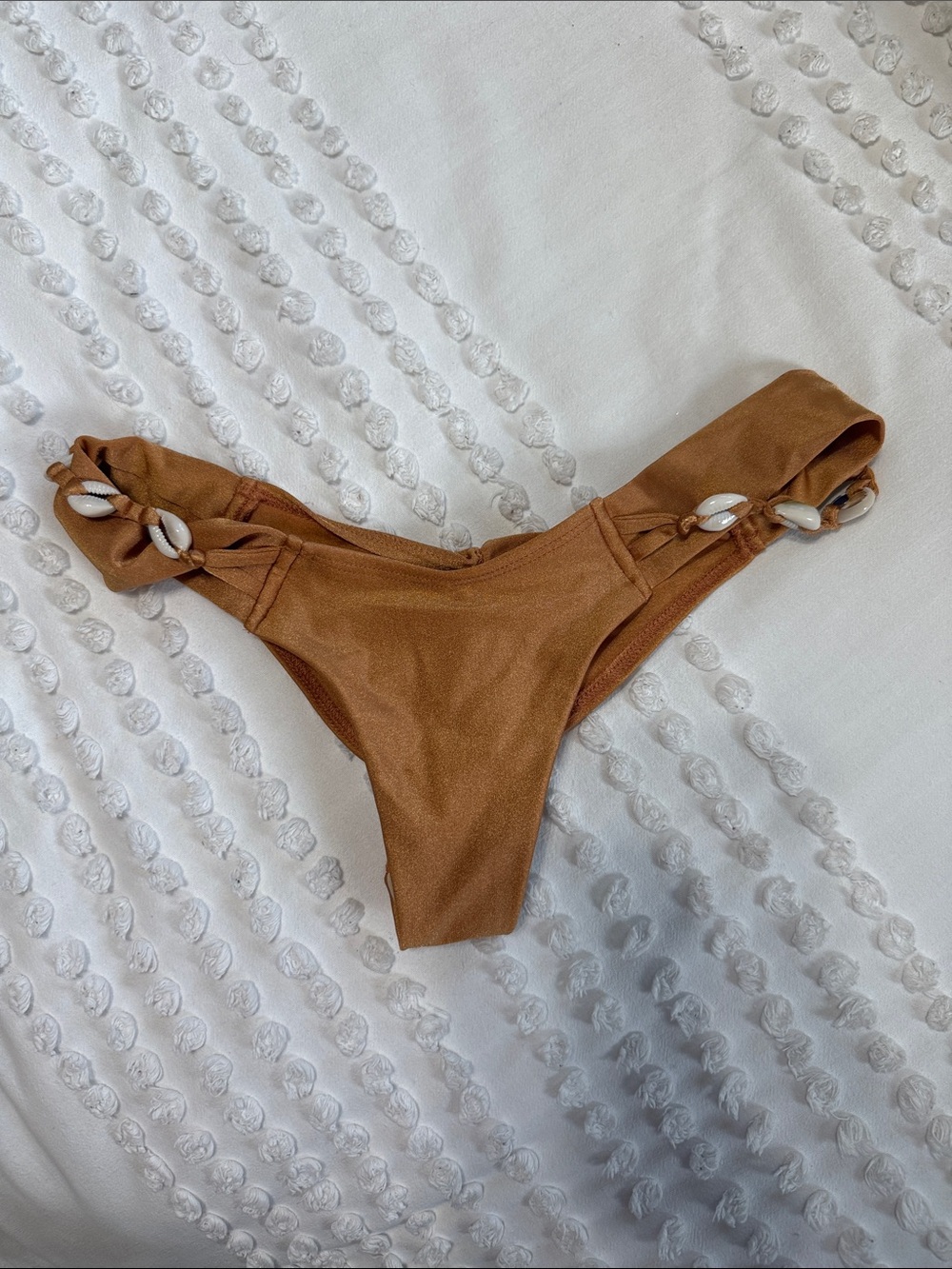 Montce Shell-Accent Bikini - Picture 4 of 6